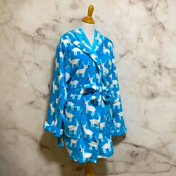 Bottoms Out Gal Light Blue Reindeer Hooded Robe - Picture 1 of 10